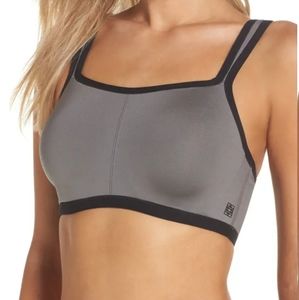 Natori Yogi Convertible Sports Bra